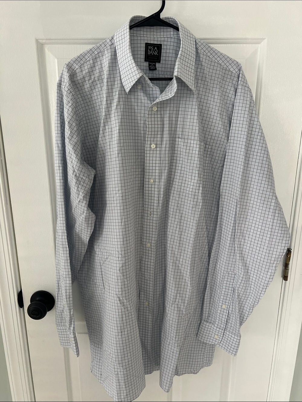 Jos. A Bank travelers (16.5x37) Men's Light Blue and gray plaid Dress Shirt